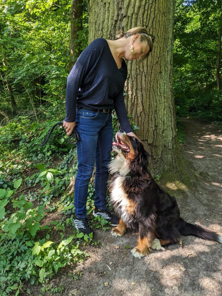 Pet sitter à Nantes : Promenades et visites à domicile pour vos animaux
